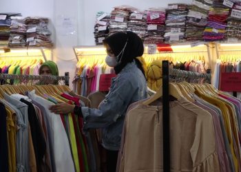 Selain Gamis Malaysia, Famys Hijab Juga Hadirkan Fashion Trendi Kekinian