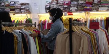 Selain Gamis Malaysia, Famys Hijab Juga Hadirkan Fashion Trendi Kekinian