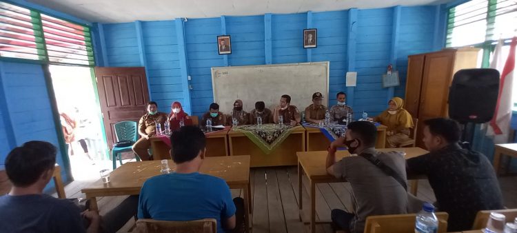 Polsek Teluk Meranti Sosialisasi Vaksinasi Anak di SDN 003