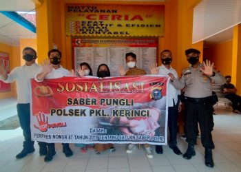 Polsek Pangkalan Kerinci Lakukan Sosialisasi Saber Pungli, Sasar Pegawai Kantor Lurah