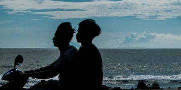 Gunung Anak Krakatau Kembali Erupsi, Kolom Abu Hitam Bertambah Tinggi