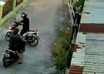Pelaku Begal Payudara di Pekanbaru Terekam CCTV Diburu Polisi