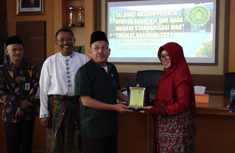 MTs Muhammadiyah 2 Pekanbaru Gelar Bimtek  Menuju Standarisasi Madrasah Ramah Anak