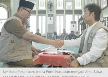 Sekdako Jadi Amil Zakat Sehari di Masjid Agung Ar Rahman