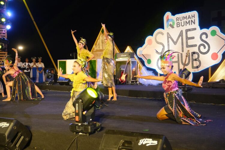 Erick Thohir Angkat Kearifan Lokal Labuan Bajo Lewat Festival Budaya di Rumah BUMN SME’s HUB