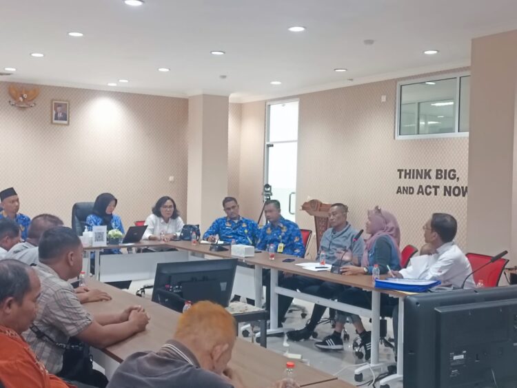 Musyawarah Tim Pembebasan Lahan Tol dan Warga Palas Alot, Sri Deviyani : Tim Harus Cari Solusi