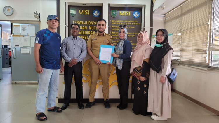 Tuntut Transparansi PPDB, Sri Deviyani Minta Panitia Upload KK