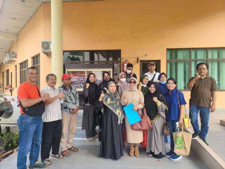Masyarakat Pejuang Zonasi Bawa Bukti dan Aduan Wali Murid, Sri Deviyani : Keluarkan KK Tumpangan!!!