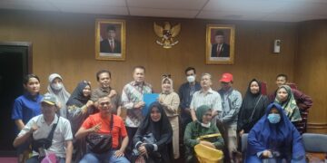 Masyarakat Pejuang Zonasi Bawa Bukti dan Aduan Wali Murid, Sri Deviyani : Keluarkan KK Tumpangan!!!