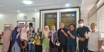 Masyarakat Pejuang Zonasi Datangi  Disdik Riau, Sri Deviyani : Kembalikan Hak Anak Tempatan, Tolak KK Tumpangan