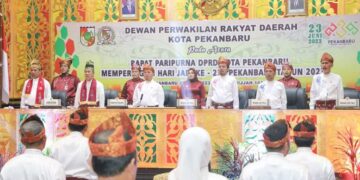 Paripurna Istimewa HUT 239 Kota Pekanbaru, Ketua DPRD Harap Adipura Kembali Diraih