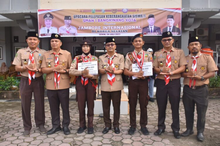 Dini Dipercaya Bawa Bendera Kontingen Indonesia di Korea Selatan
