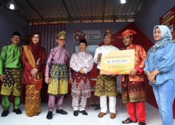 Ikuti Pagelaran Harvesting Gernas BBI dan BBWI Riau 2023, Nasabah BRK Syariah Terima Pembiayaan KUR Rp 100 Juta
