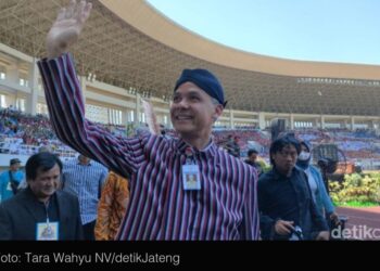 Ganjar Tempati Posisi Teratas di Survey Litbang Kompas, SMRC dan LSI
