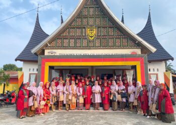 Sri Deviyani Turut Hadir Dalam Acara Kunjungan Boreh Rondang