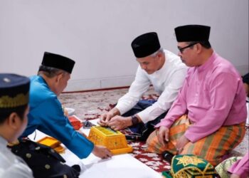 Ganjar Akan Dinobatkan Jadi Keluarga Lewat Upacara Adat LAM Riau