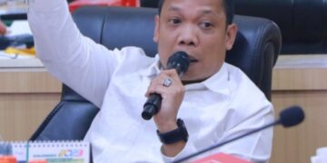 Pj Wali Kota Pekanbaru Soroti Keberadaan Tiang dan Kabel Fiber Optik Ilegal