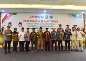 RKB Universitas Pasir Pangaraian dari Program CSR BRK Syariah Diresmikan Plt Gubri