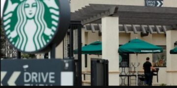 Saham Starbucks & KFC Cs di RI Ambruk Imbas Boikot Israel