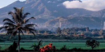 6 Fakta Menarik Gunung Sago di Sumatera Barat yang Punya Kaldera Luas Mencapai 10 KM