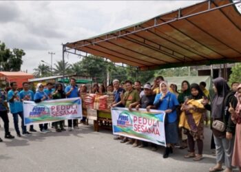 Sri Deviyani Bersama Poros Buruh Untuk Perubahan Anies-Muhaimin 2024-2029 Beri Bantuan Sosial