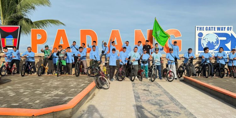 Semangat Membara! Gowes Sepeda Napak Tilas Sejarah Perjalanan GP Ansor di Sumbar