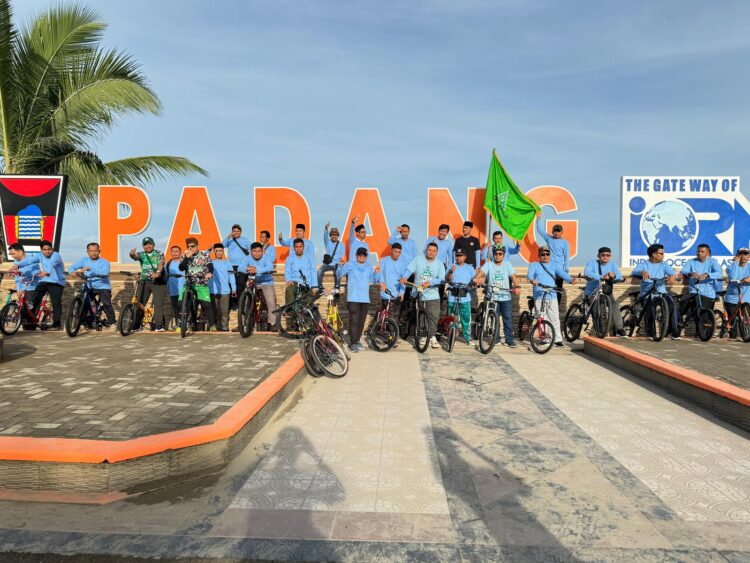 Semangat Membara! Gowes Sepeda Napak Tilas Sejarah Perjalanan GP Ansor di Sumbar