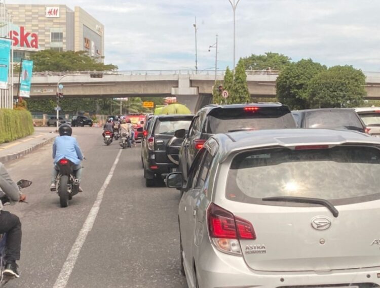 Pemprov  Riau Perlebar Jalan Simpang SKA, DED Sudah Disiapkan