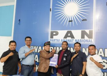 Nurmatias Kembalikan Formulir Pendaftaran Pilwako Pekanbaru 2024