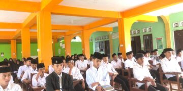 Sebanyak 68 Santri Bustanul Yaqin Kelas Akhir Jalani Ujian Munaqosyah