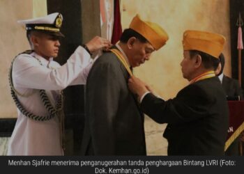 Menhan Sjafrie Dianugerahi Bintang Legiun Veteran RI