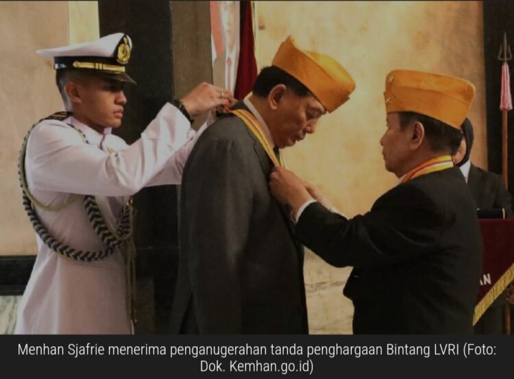 Menhan Sjafrie Dianugerahi Bintang Legiun Veteran RI