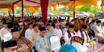 Acara peletakan Batu Pertama Pembangunan Masjid dan Pesantren Nurul Yaqin Pekanbaru Berlangsung Sukses