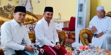 Lembaga Bahtsul Masail PWNU Riau Kunjungi Kediaman Mustasyar PWNU Riau