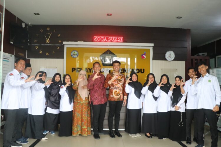 MAN 1 Kota Pekanbaru Jalani School Approval Visit untuk Program Cambridge