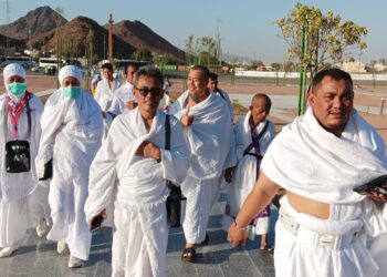 445 jema’ah dan Petugas Kloter pertama Riau :  BTH-03 didorong ke Makkah hari ini