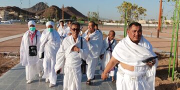 445 jema’ah dan Petugas Kloter pertama Riau :  BTH-03 didorong ke Makkah hari ini