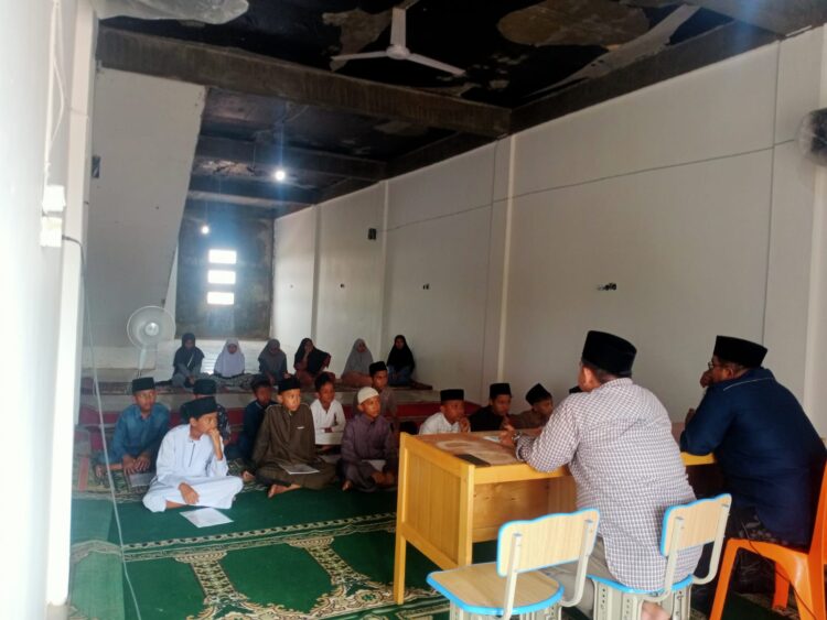 TAQARRABUN NAFSIAH DI PONDOK PESANTREN NURUL YAQIN PEKANBARU: MENYELAMI DIRI, MENEGUHKAN ADAB