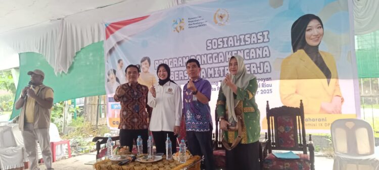 Sosialisasi Program Bangga Kencana BKKBN Bersama Anggota DPR RI dr.Maharani