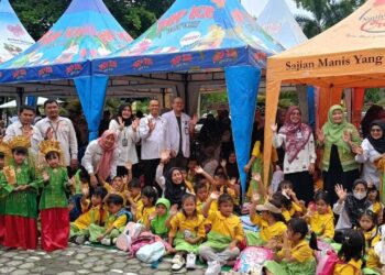 Rumah Zakat Dukung Kegiatan Riau Care Diskominfotik Provinsi Riau dengan Salurkan Paket Sembako
