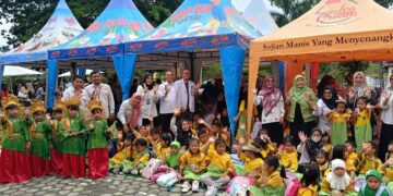 Rumah Zakat Dukung Kegiatan Riau Care Diskominfotik Provinsi Riau dengan Salurkan Paket Sembako