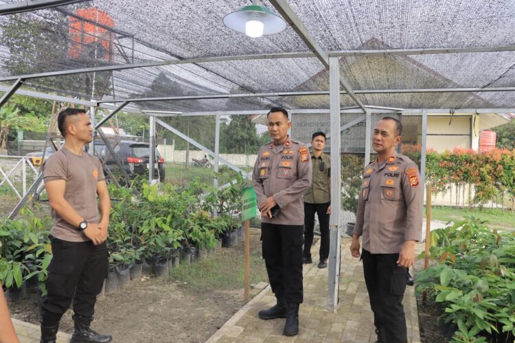 Polres Kampar Lestarikan Lingkungan, Wakapolres Pantau Kondisi Bank Pohon Setia, Kompol Rizki: Investasi Masa Depan