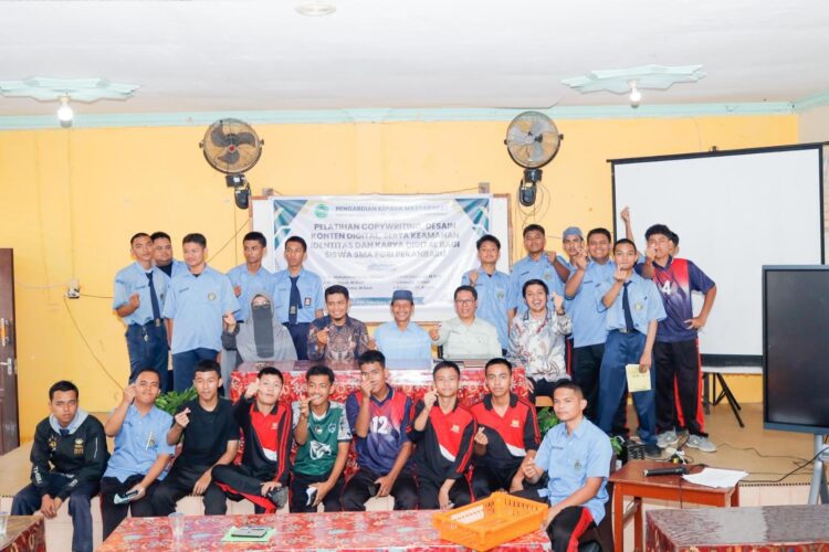 Pelatihan Keamanan Akun dan Mitigasi Risiko Siber Bekali Siswa SMA PGRI Pekanbaru Lindungi Identitas dan Karya Digital