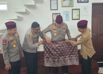 Silaturahmi Berkah, Kapolda Riau Sowan ke Ustadz Abdul Somad, Wakapolda Perkenalkan Diri, Kapolres Kampar Tegaskan Komitmen Kampar Aman