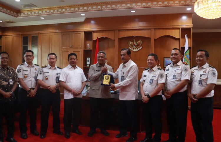 Kakanwil Ditjenpas Riau Silaturahmi dengan Bupati dan Wakil Bupati Rokan Hulu