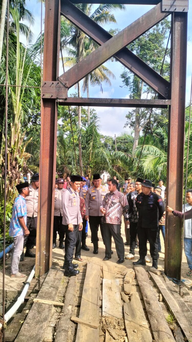Polres Rokan Hulu Gelar Doa Bersama Renovasi Jembatan Tanjung Betung