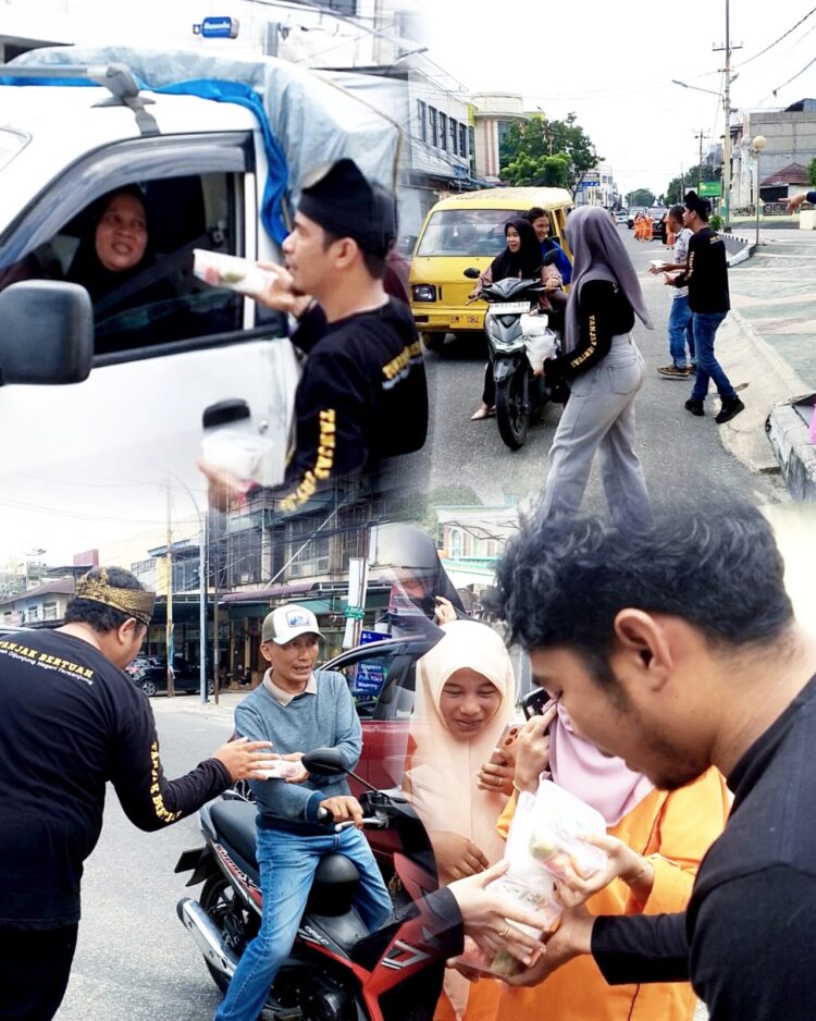 Menjemput Berkah di Hari Mulia, Yayasan Tanjak Bertuah Riau Tebar Kepedulian Lewat Jumat Berkah  ‎