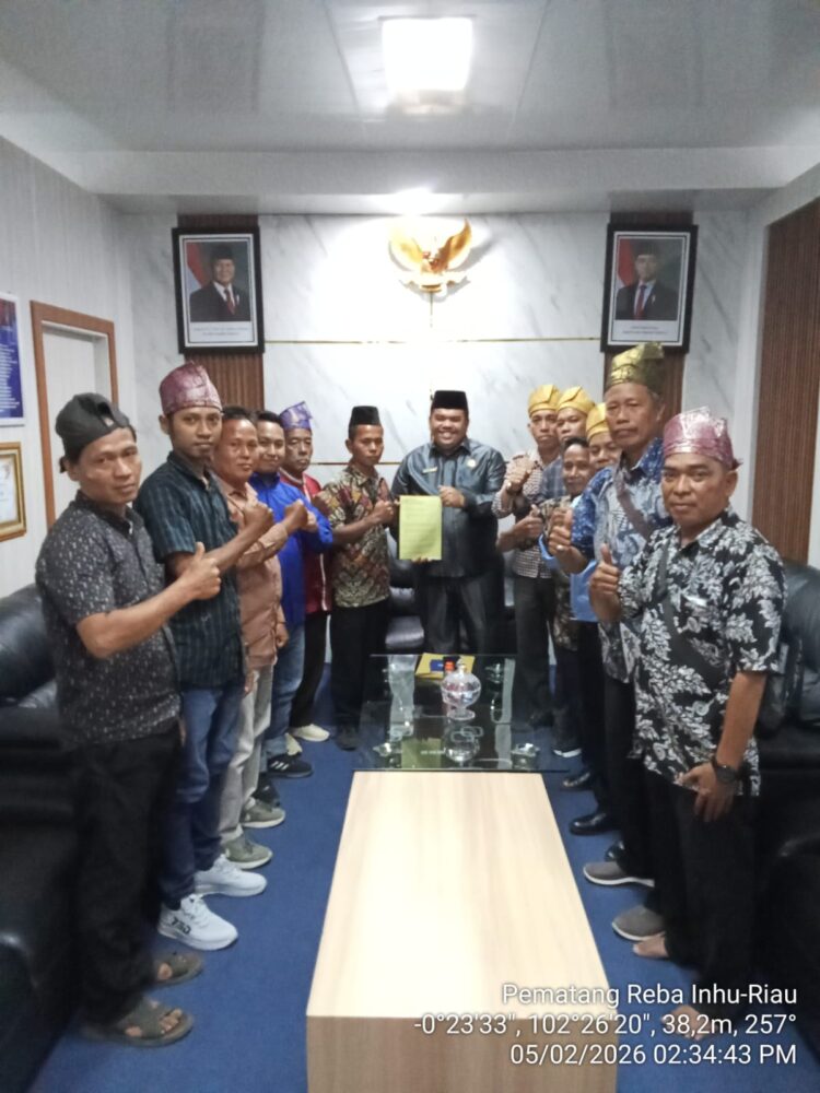 PAHAMI Sampaikan Aspirasi Perda Masyarakat Adat Kepada Ketua DPRD INHU
