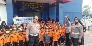 Ditlantas Polda Riau Gelar Polisi Sahabat Anak dan Green Policing, Tanamkan Kesadaran Tertib Lalu Lintas Sejak Dini