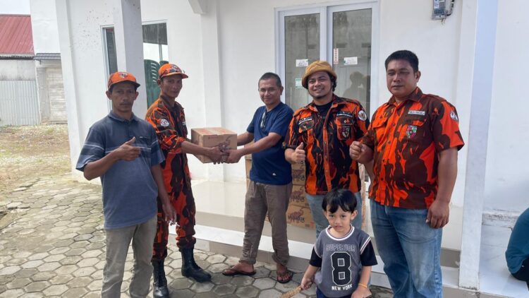 Sambut Bulan Suci Ramadhan 1447H, PAC Pemuda Pancasila Tenayan Raya, Lakukan Gotong Royong di Mushola As Samsir